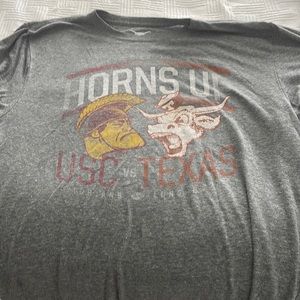 Grey good condition game day tshirt